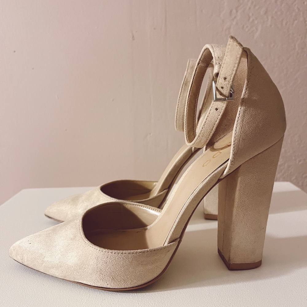 Aldo Loeri Beige Suede Pumps (Gently Used) Size 6